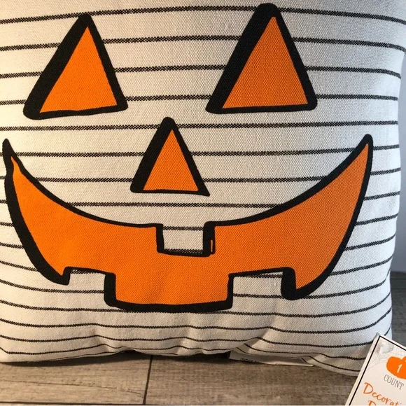 Target Halloween Square Striped Jack O' Lantern Throw Pillow New 14x14" - Picture 6 of 15